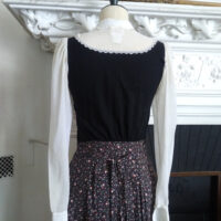 BLACK & WHITE GUNNE SAX PRAIRIE DRESS ※ Peter Pan collar, bib & flowery skirt - Image 6