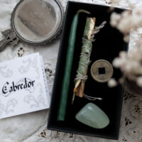 CABRE D'OR. ABUNDANCE THEMED BOX ✷ LAST 1 - Organic smoke wand, lucky feng-shui coin, candle, green jade - Image 4