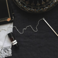FLEUR DE POUSSIÈRE. PENDULUM ✷ sterling silver & black lava or rosewood bead + patchouli rose potion - Image 6