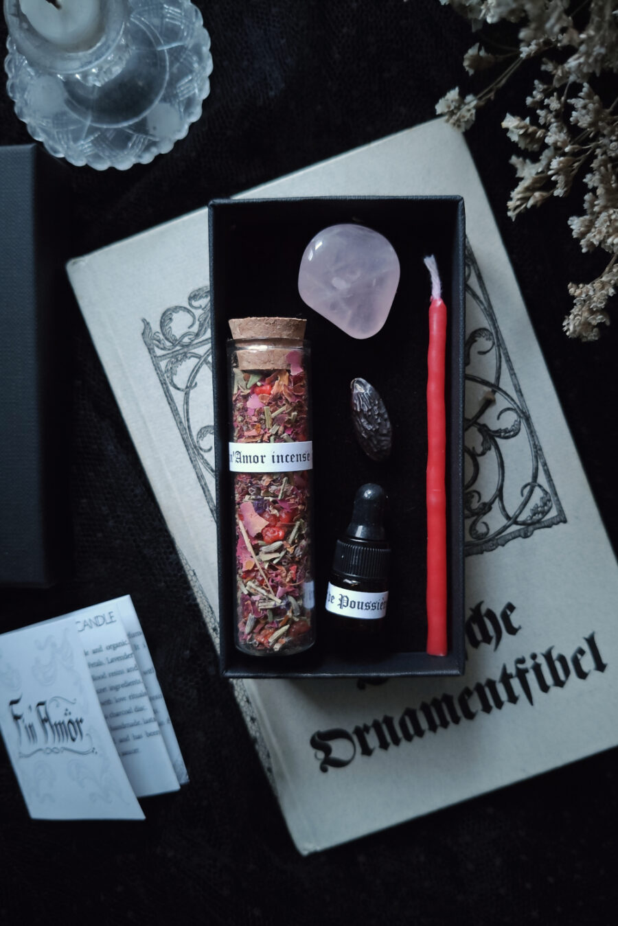 FIN'AMOR. LOVE THEMED BOX ✷ organic handmade incense, candle, tonka bean, garnet, rose quartz - Image 5