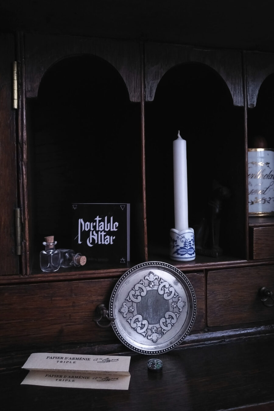 FOLK WITCH. PORTABLE ALTAR KIT ✷ LAST 2 - vintage mini tray & candle holder, mini vials, compass, candle - Image 5
