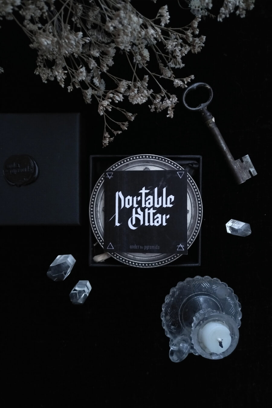 FOLK WITCH. PORTABLE ALTAR KIT ✷ LAST 2 - vintage mini tray & candle holder, mini vials, compass, candle - Image 7