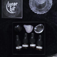 LUNAR MAGICK KIT. MOON PHASES SET ✷ essential oil blends & tumbled crystals