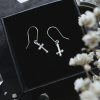 MEMENTO MORI & IROM OTNEMEM. DROP EARRINGS ✷ sustainable silver - mini trefoil cross or inverted crucifix - Image 4