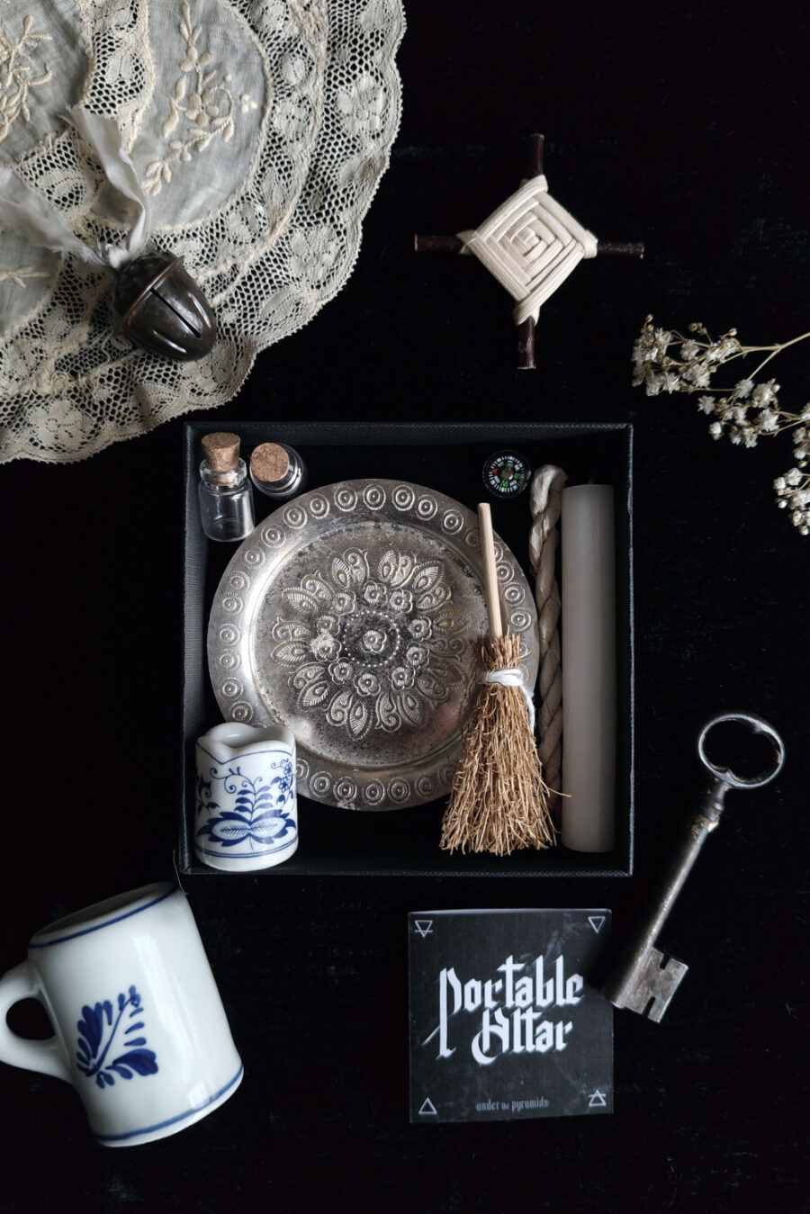 SLEEPY-HOLLOW WITCH. PORTABLE ALTAR KIT ✷vintage mini tray, cup & candle holder, wicker cross, mini vials, compass - Image 8
