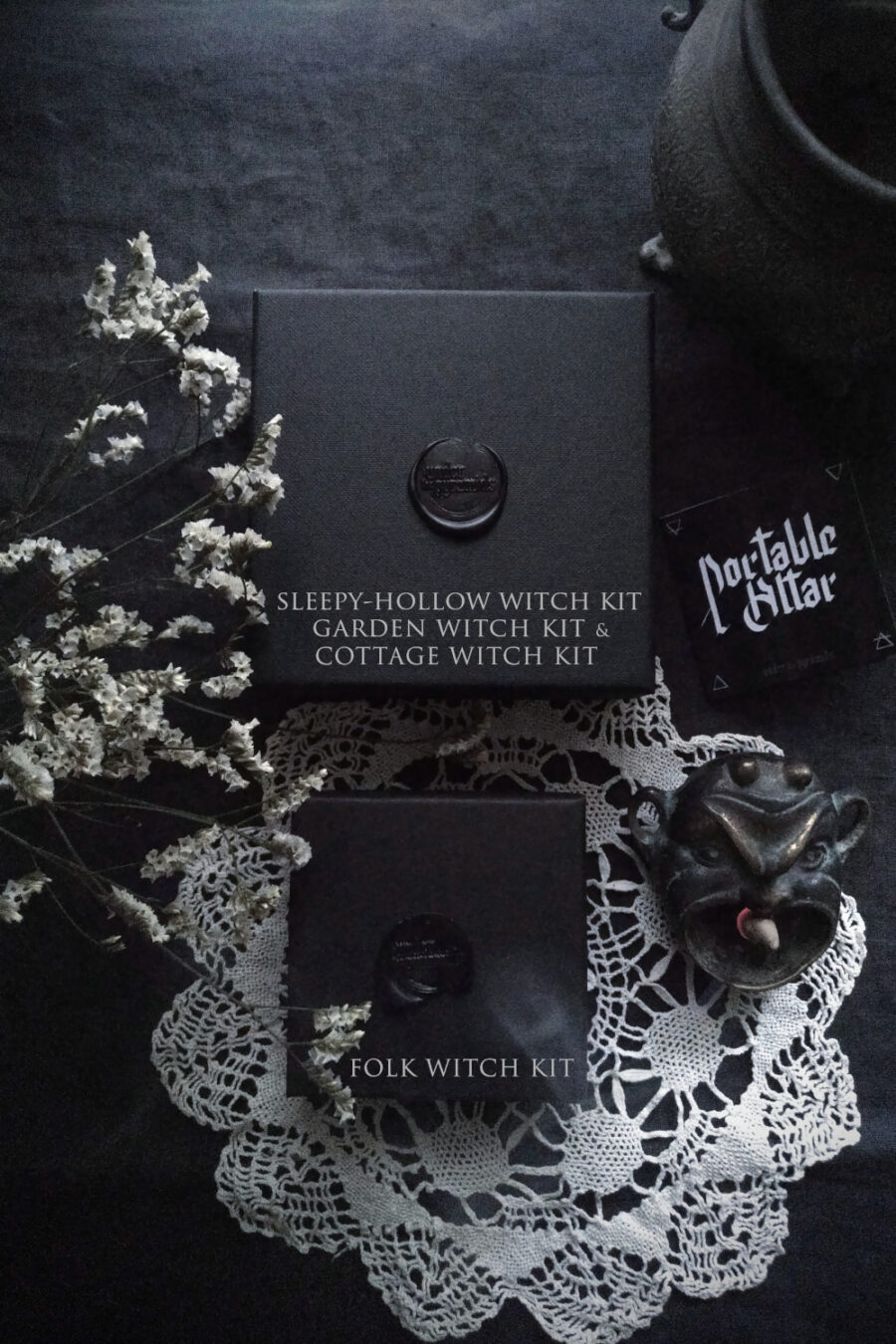 SLEEPY-HOLLOW WITCH. PORTABLE ALTAR KIT ✷vintage mini tray, cup & candle holder, wicker cross, mini vials, compass - Image 11