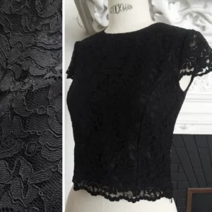 OFFICE-SIREN BLACK GUIPURE LACE TOP ※ fitted,cap sleeves