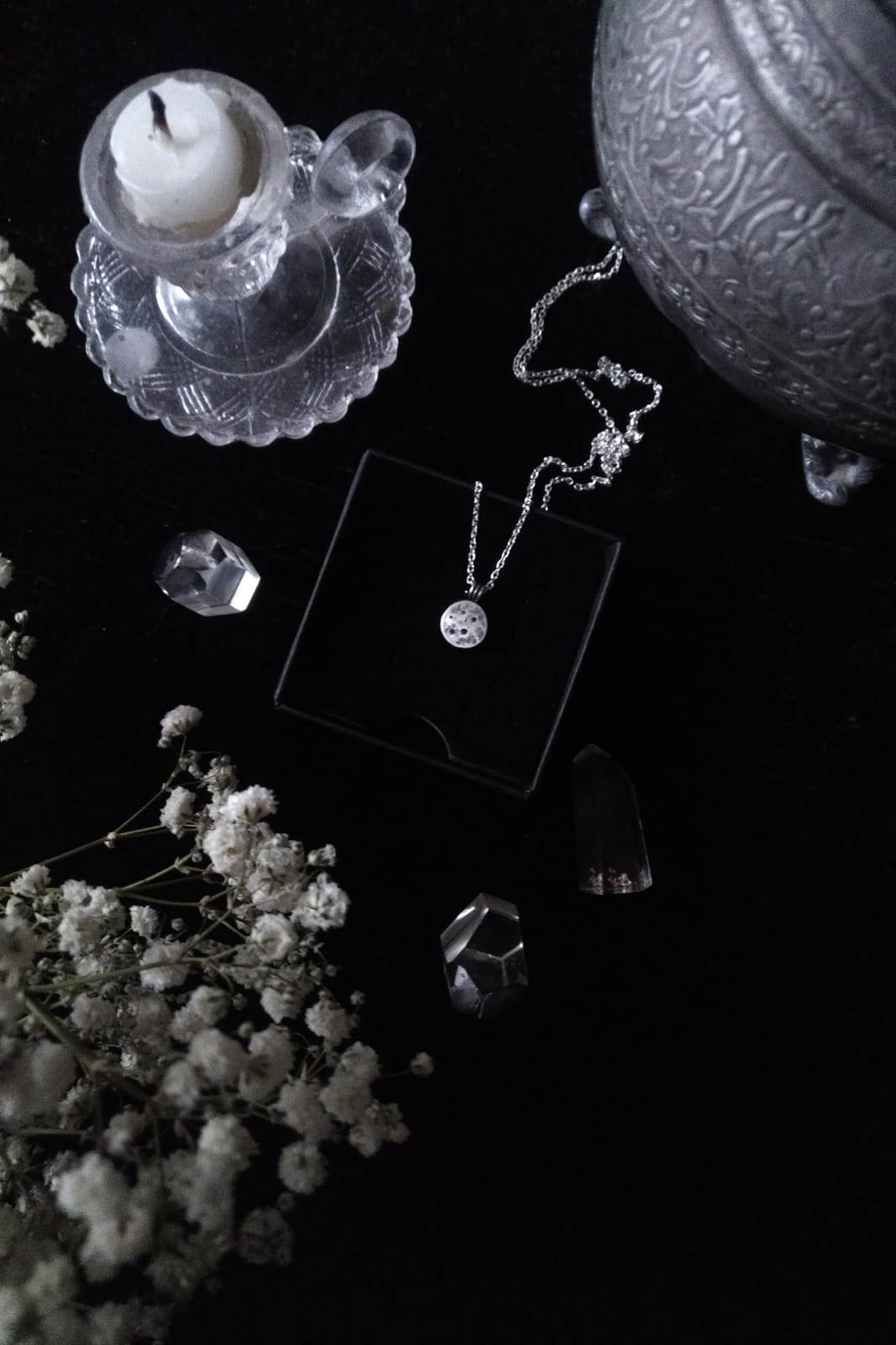 CLAIR DE LUNE MEDALLION. LUNAR HEIRLOOM ✷ sustainable sterling silver - hammered, oxydised & polished - Image 5